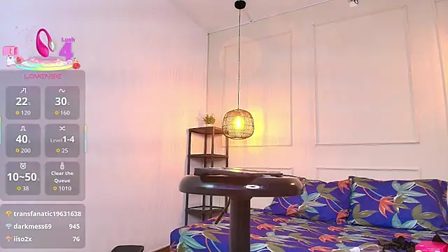 SashaVellor Show in webcam