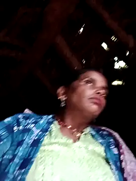 Manvi_hote: онлайн-секс-чат