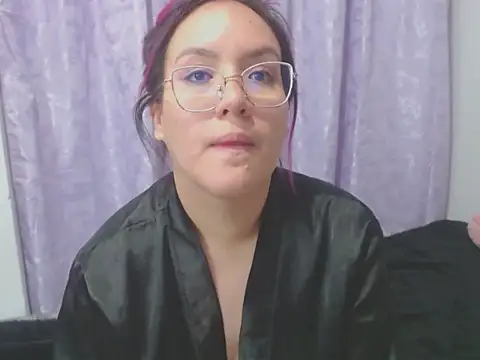 celine_sweet Adlı Modelin Canlı XXX Sohbeti