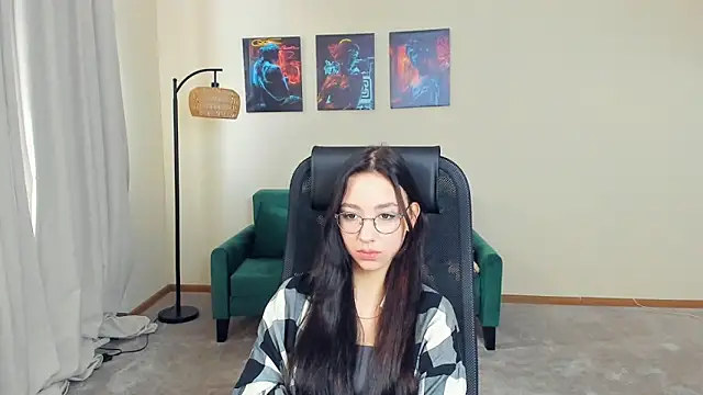 StasiaHomrich Adlı Modelin Canlı XXX Sohbeti