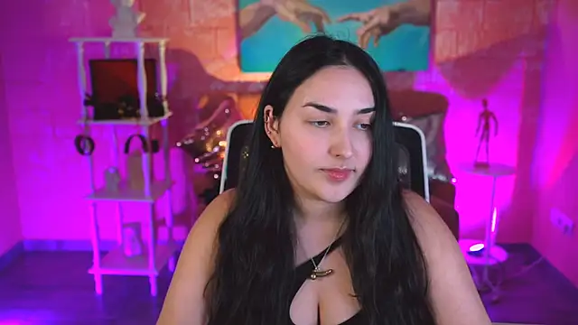 CeceliaJohnson Adlı Modelin Canlı XXX Sohbeti