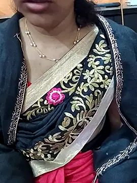 O_My_GoodnesS Adlı Modelin Canlı XXX Sohbeti