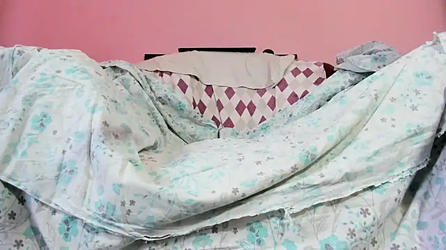 Chatroom XXX en direct de HotSweetAngel