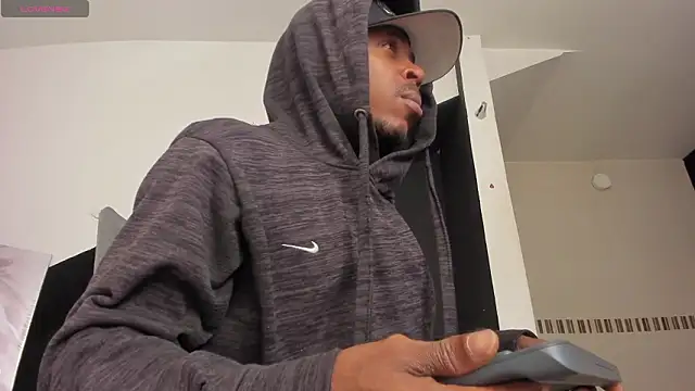 AndresPalacios_'s Live XXX Chat