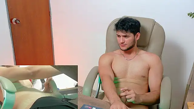 KaelSwitch's Live XXX Chat