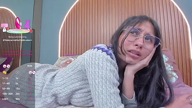 Chat XXX ao vivo de NayeCloud