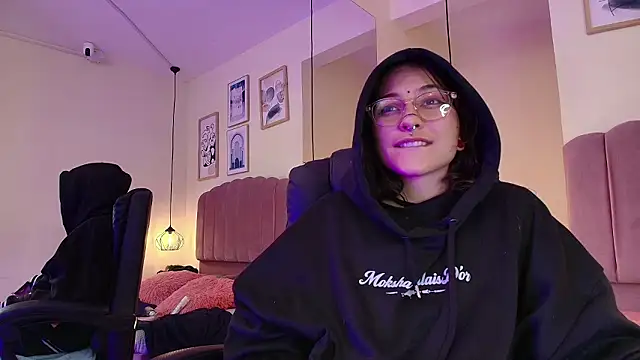 Hanabie_ Adlı Modelin Canlı XXX Sohbeti