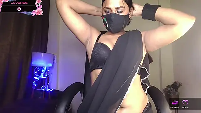 دردشة Black-Pearll الجنسية المباشرة