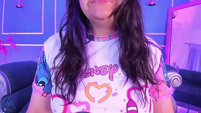 Chat XXX en directo de TaraTaylorr