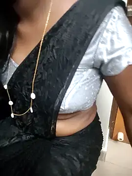 Tamilmallu-duskygirl03: онлайн-секс-чат