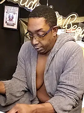 Chatroom XXX en direct de B4KINC