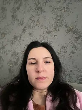 Pokazy przed kamerką – HollySecret77