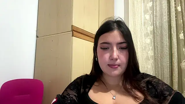 LunaVelix 即時 XXX 聊天