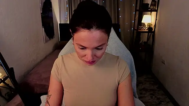 Онлайн чат XXX Nailla_Whisper