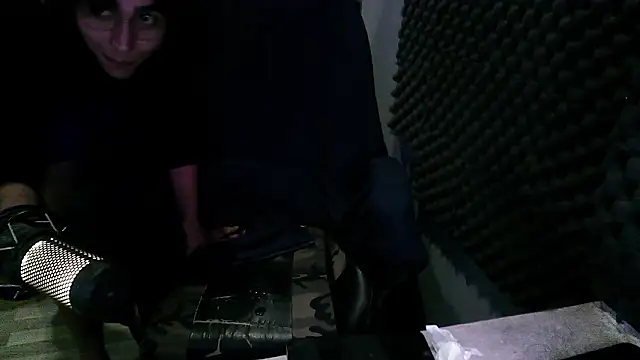 craker6999 Live XXX Chat