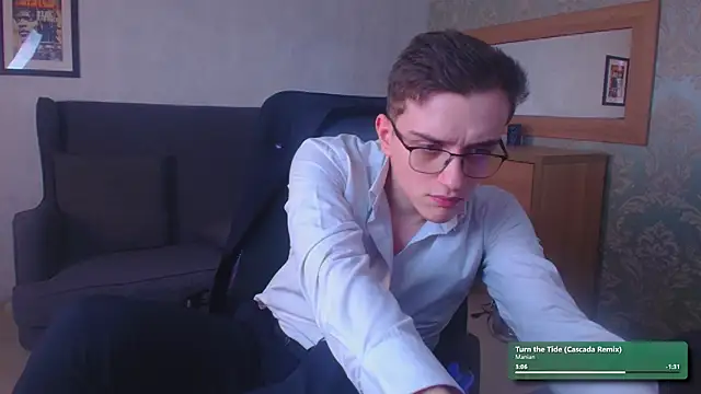 Онлайн чат XXX FelixStarkk