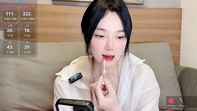 upoo7ltのライブXXXチャット