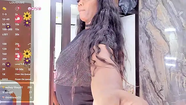 LauraSaenz01 live XXX chat