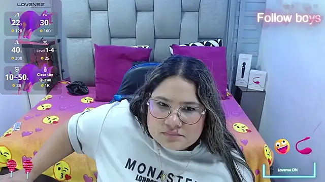 evelin_zaens 现场XXX聊天