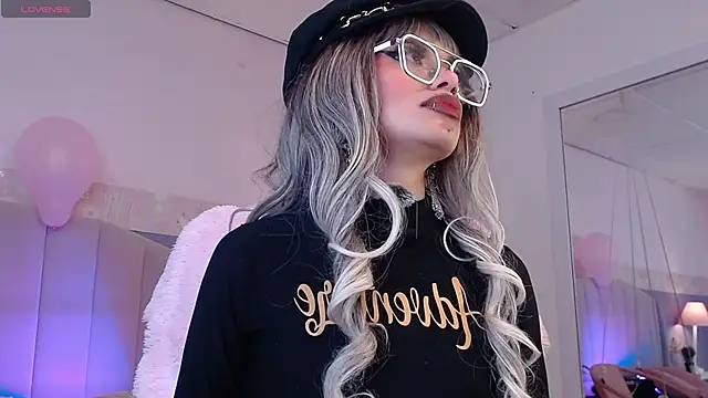 Emerald_gh Live XXX-chat