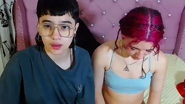 katalinathxandbritney1 Live XXX-Chat