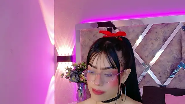 JaneeDaviss Adlı Modelin Canlı XXX Sohbeti