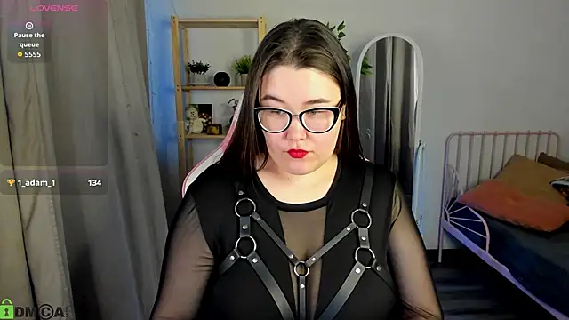 Tara_Torres: онлайн-секс-чат