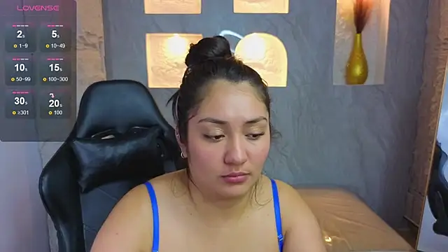 Ivony18_b élő XXX-chatje