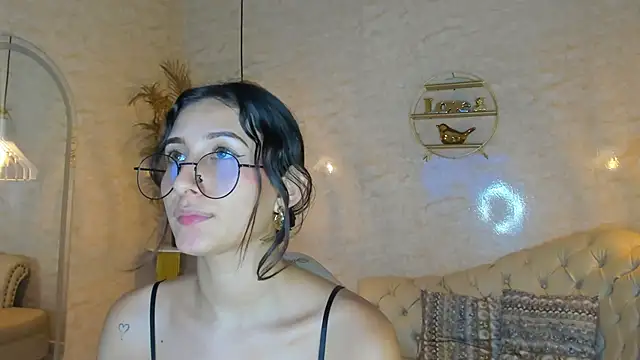 دردشة ValerySkinnyy الجنسية المباشرة