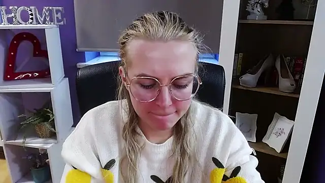 Zoey_Erotic élő XXX-chatje