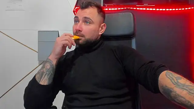 XXX chat uživo modela DuncanStone