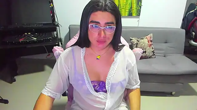 Show modela Khalifa_Gold na web-kameri