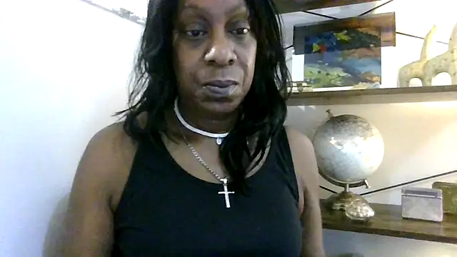 Ebony-SultryX 现场XXX聊天