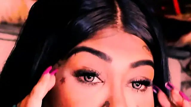 indian_dreamgirl élő XXX-chatje