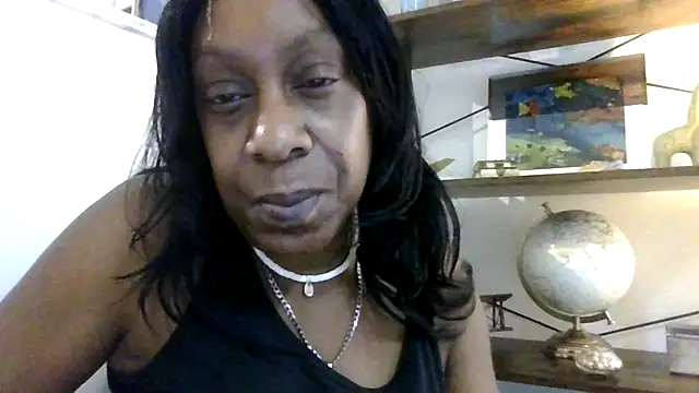 Онлайн чат XXX Ebony-SultryX