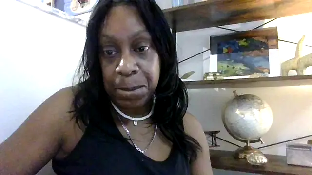 Chatroom XXX en direct de Ebony-SultryX