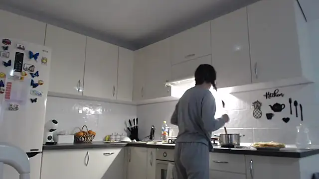 _JustmeHere_ Chat XXX live