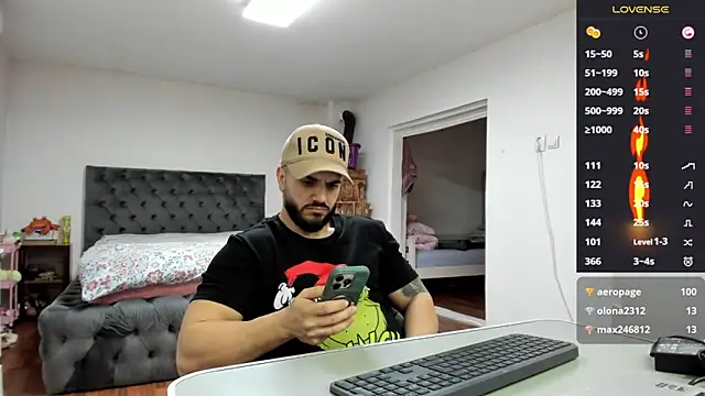 Chat XXX ao vivo de supermanboy94