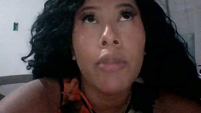 Kitra_New – Naživo XXX chat