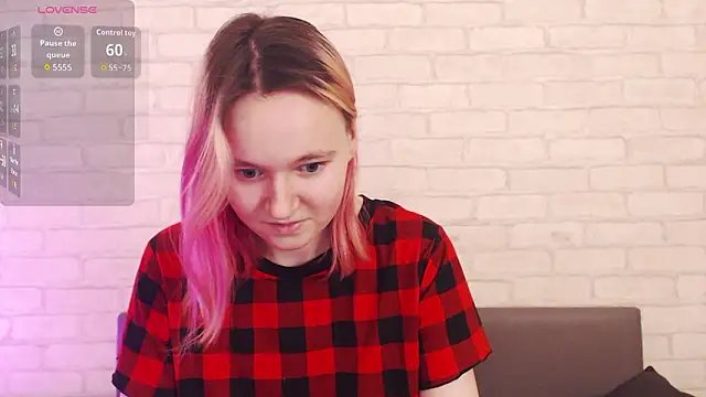 Ericha_Stone élő XXX-chatje