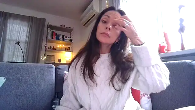 LoveAndRopes Adlı Modelin Canlı XXX Sohbeti