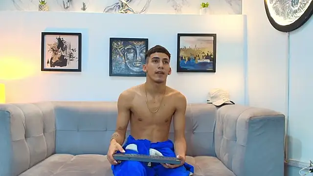 Chat XXX ao vivo de DIAMOND_BLACKS