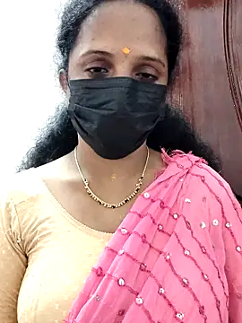 Cithaara Adlı Modelin Canlı XXX Sohbeti