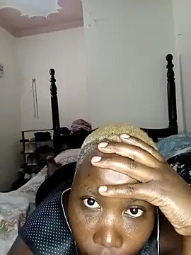 Pokazy przed kamerką – RanniClara