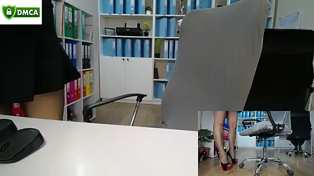 secret-office Chat XXX in diretta