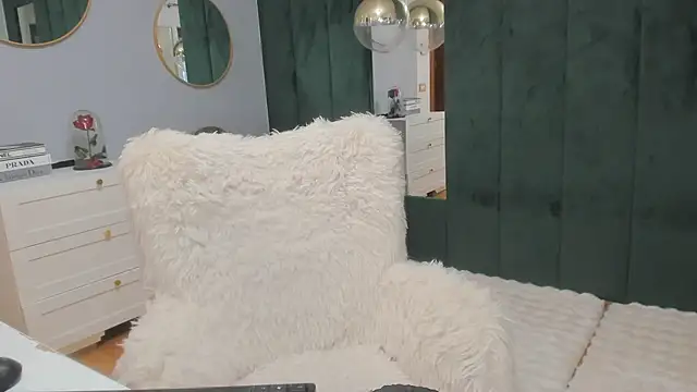 ElisaBaxter Chat XXX in diretta