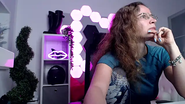 AnnikaRose 现场XXX聊天