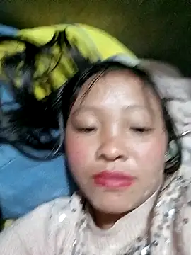 Minkine022 即時 XXX 聊天