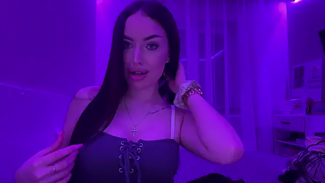 XXX chat uživo modela QueenGelik