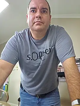 Andrew1900529 现场XXX聊天